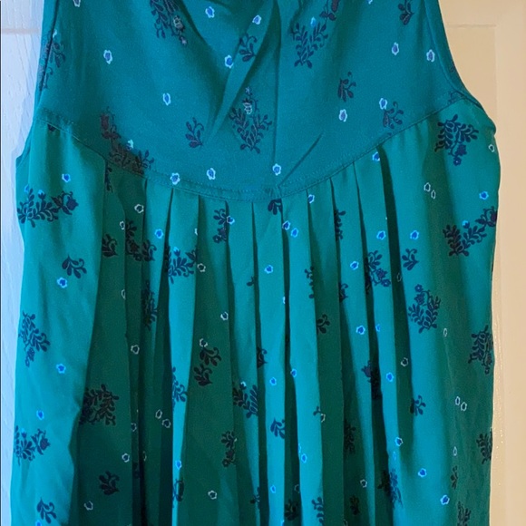 Sleeveless shirt - Picture 3 of 3